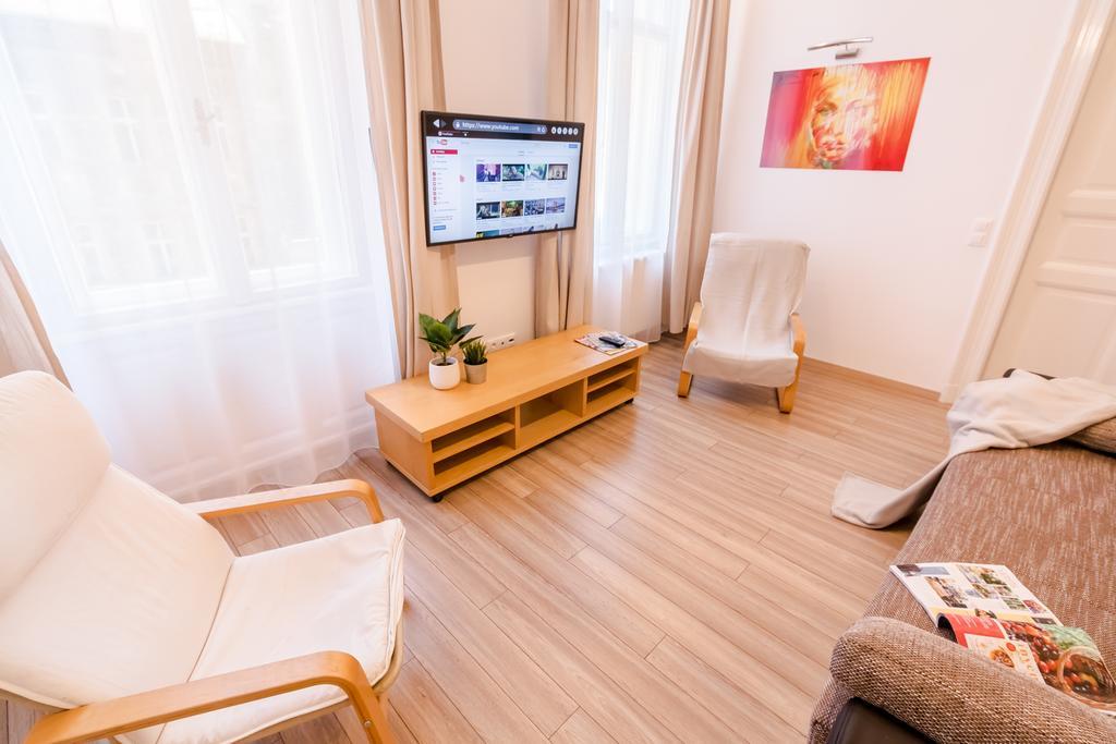 Bpr D8 Premier Apartment Budapest Eksteriør bilde